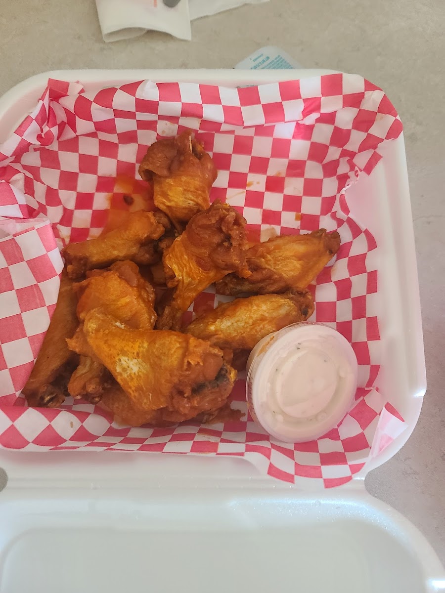 Wojo's Bar And Grill